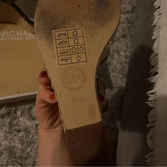 Michael Kors Glossy Black Heels - Picture 5 of 6